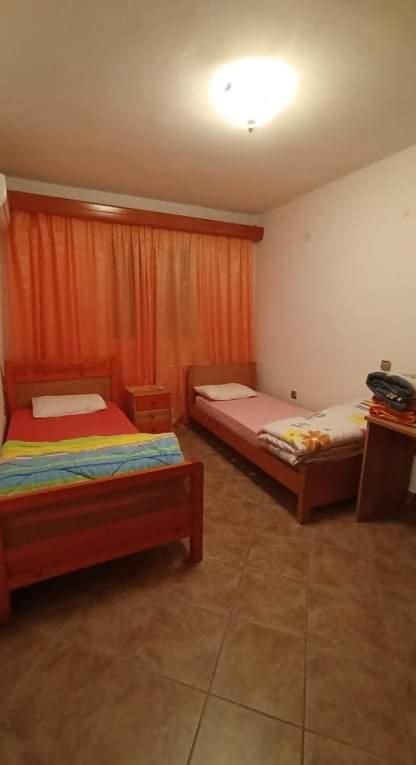 Melana Apartment Tirós Esterno foto